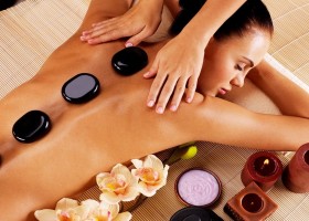 Massage Body Đá Nóng tại Vinhomes Grand Park Quận 9